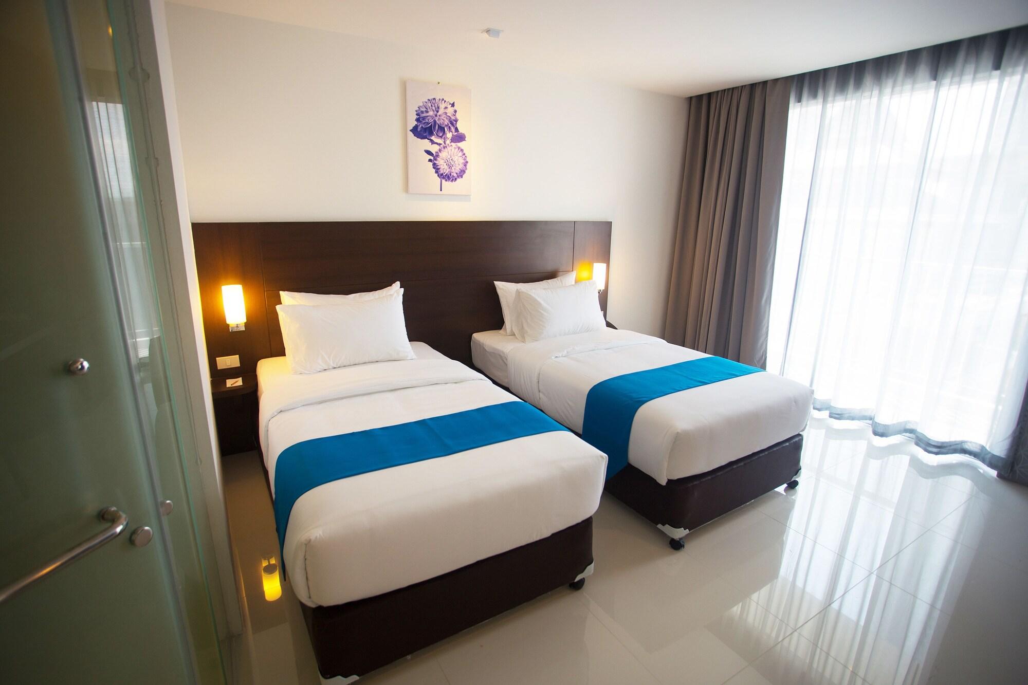 Rodina Beach Hotel Jomtien Beach Buitenkant foto