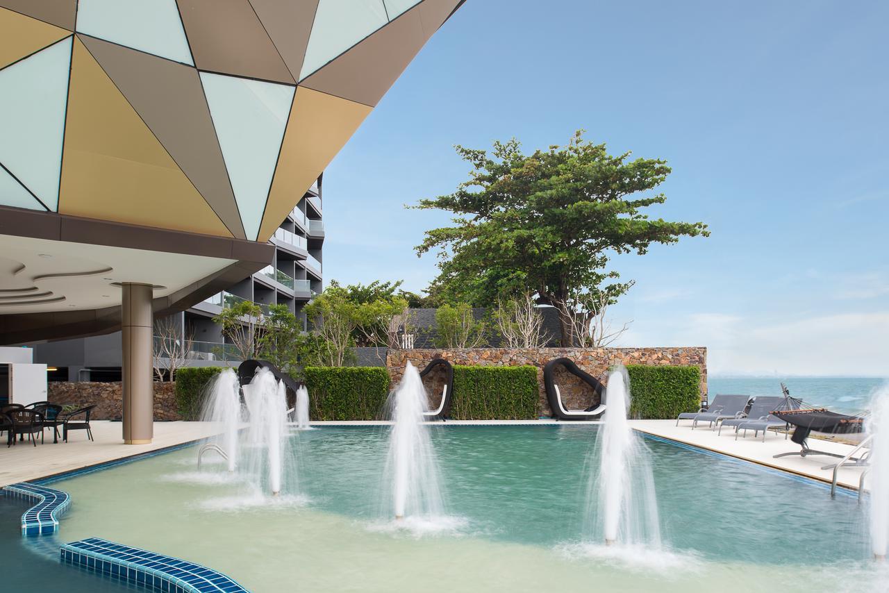 Rodina Beach Hotel Jomtien Beach Buitenkant foto